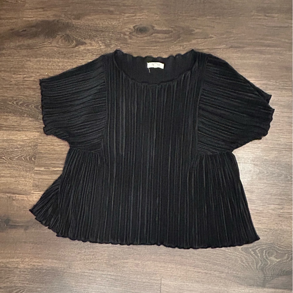 Madewell Crepe Textured Short Sleeve Blouse- sz Small